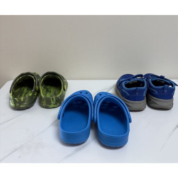Boys Shoe Bundle Size 10C – Blue Crocs, Dino Clogs, OshKosh Sandals Lot - Picture 7 of 12